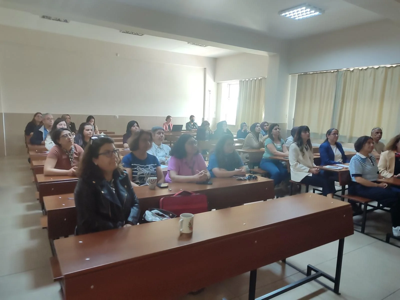 Hemşirelik Fakültesi Akademik ve İdari Personeline Yönelik Seminer Gerçekleştirildi